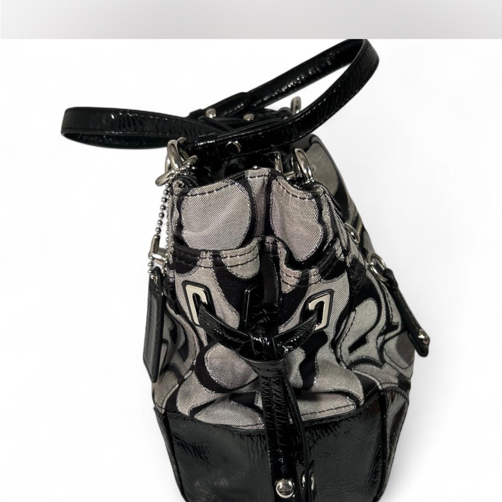 Coach Chelsea Signature Tote In Black and Gray w/ Patent Leather Trim - Picture 4 of 8